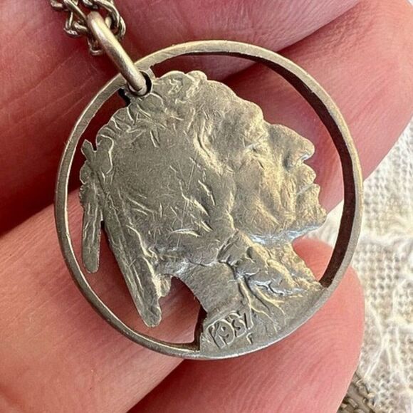 Vintage 1937 Buffalo Nickle Cut Out Native Chief Necklace Unisex - Picture 3 of 8